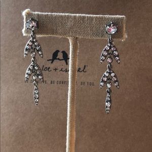 Lumiere drop earrings